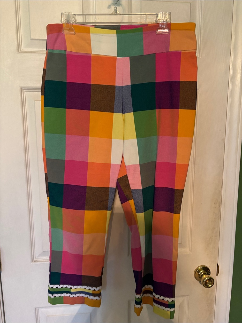 crown & ivy Multicolor Check Capri Leggings - Bright Patchwork